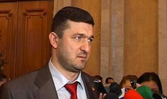 "La care opoziţie se referă Plahotniuc, la cea adevărată sau la Dodon, Greceanii?”, a declarat deputatul PCRM, Iurie Muntean.