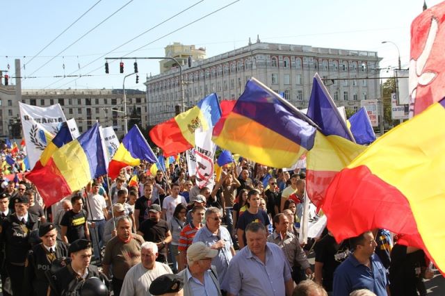 Marian Lupu este convins, la fel ca şi alţi politicieni, că astfel de acţiuni sînt finanţate şi gestionate din exteriorul ţării. Foto: jurnal.md