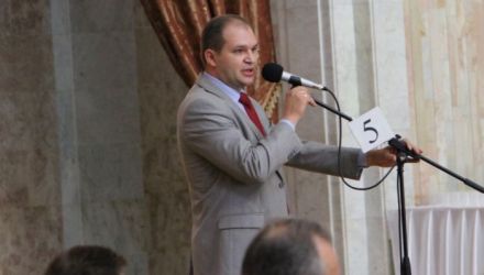 Ceea ce s-a invocat de mai mulți foști colegi nu are niciun suport. Mama mea nu are dosare penale