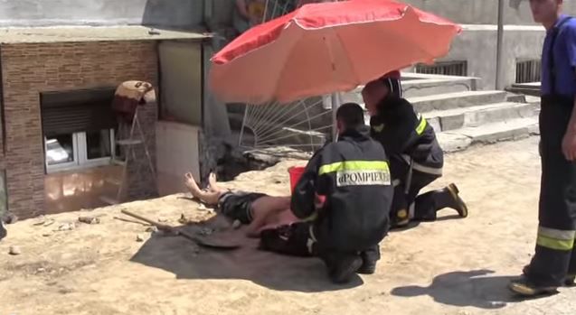 Pompierii au acordat primul ajutor calificat până la venirea ambulanţei.
