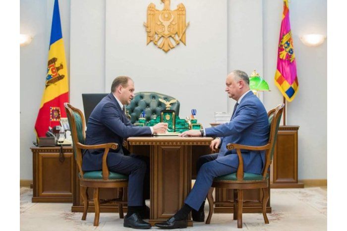 Президент провел встречу с кишиневским градоначальником.