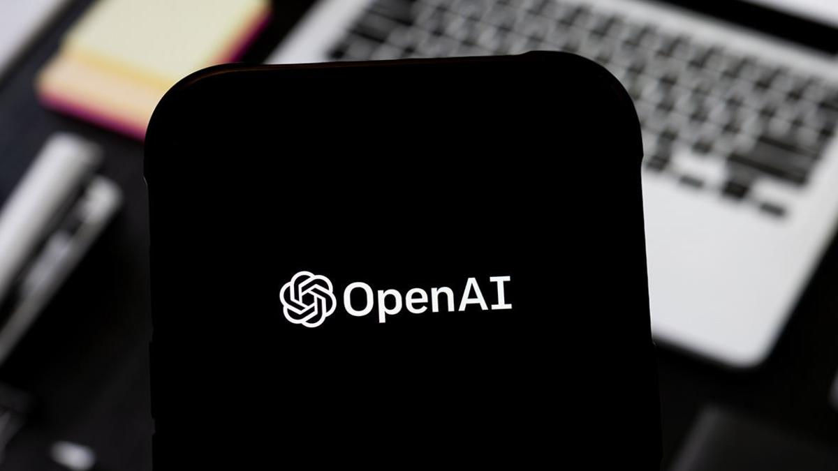 OpenAI может замедлить разработку ИИ из-за рисков безопасности.