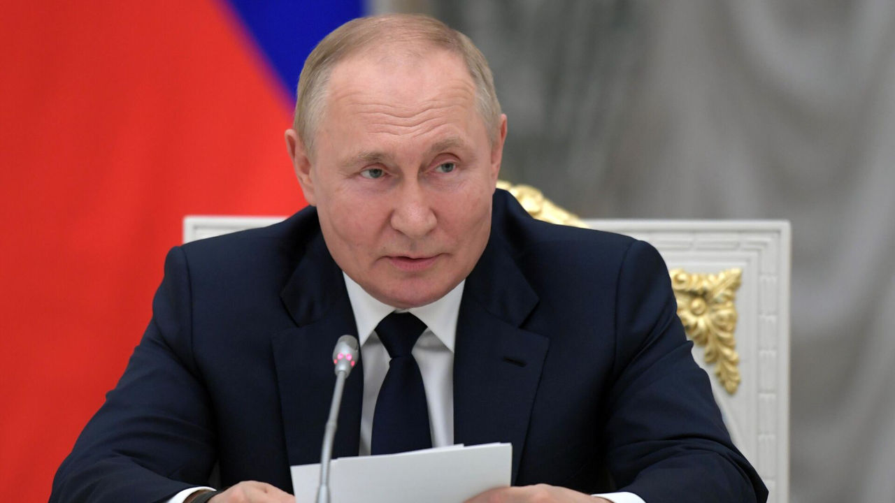 Путин: Россия еще ничего не начинала всерьез на Украине.