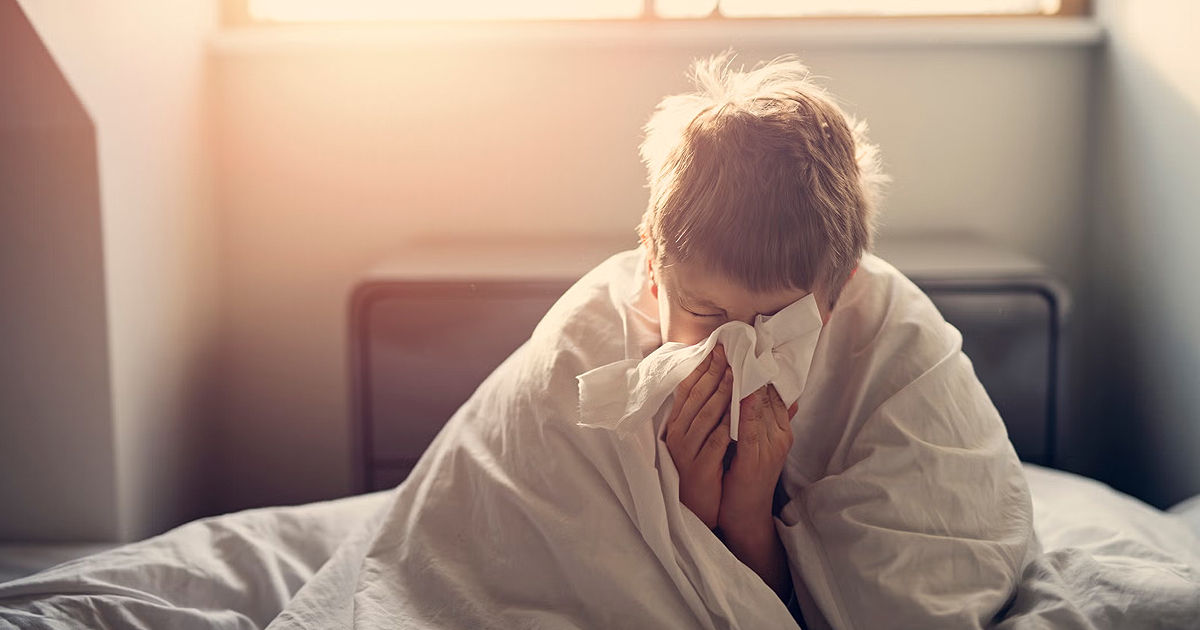 ANSP: Infecțiile respiratorii, în creștere cu peste 23% în ultima săptămână.