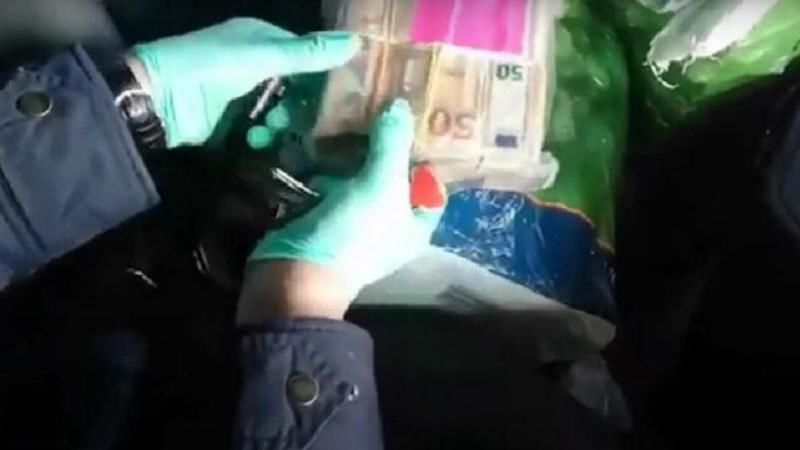 Таможенник, обнаруживший 1,5 млн евро на КПП в Леушенах, будет награжден.
