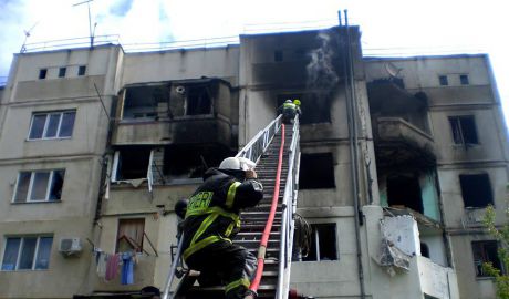 Explozia s-a produs într-un apartament de la etajul patru. Foto: DSE