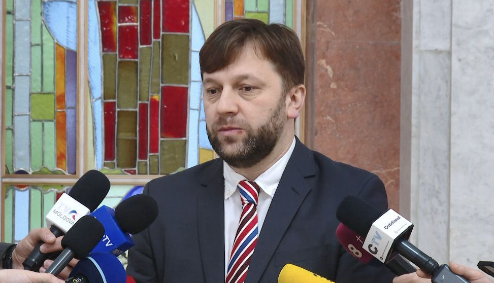 Министр экономики Дмитрий Алайба.