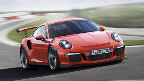 Vestea că Porsche 911 va primi o versiune hibridă a generat numeroase controverse în rândul fanilor mărcii.