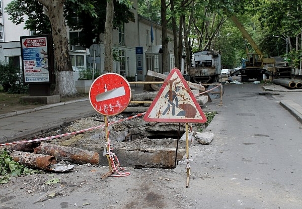 Strada Vlaicu Parcalab din centrul Chisinaului va fi inchisa in perimetrul dintre bulevardul Stefan cel Mare si strada Veronica Micle.