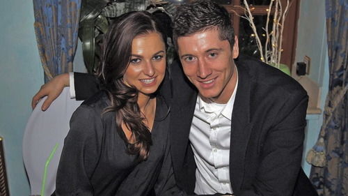 Robert Lewandowski dat de gol de soţie