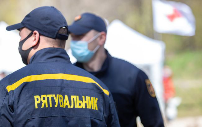 В Киеве начались перебои со службами 101 и 112.