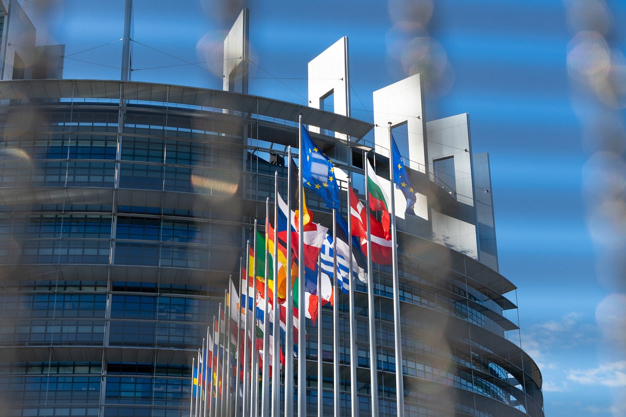 В Европарламенте начинаются слушания по кандидатурам новых еврокомиссаров.