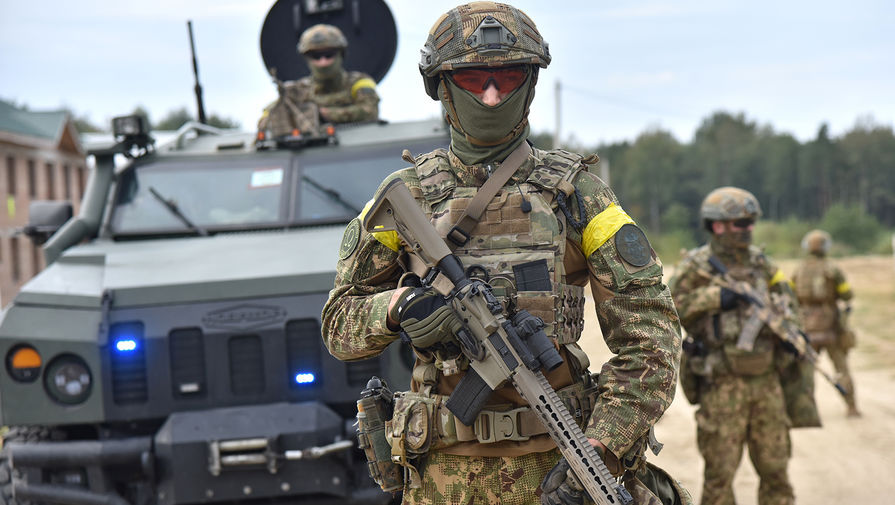 Вооруженные силы Украины признали нанесение ими ударов по военным объектам в Крыму.