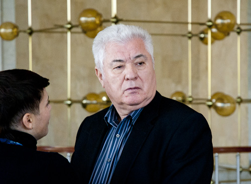 Владимир Воронин заявил, что на сегодняшнем внеочередном заседании парламента потребует новых отставок. 