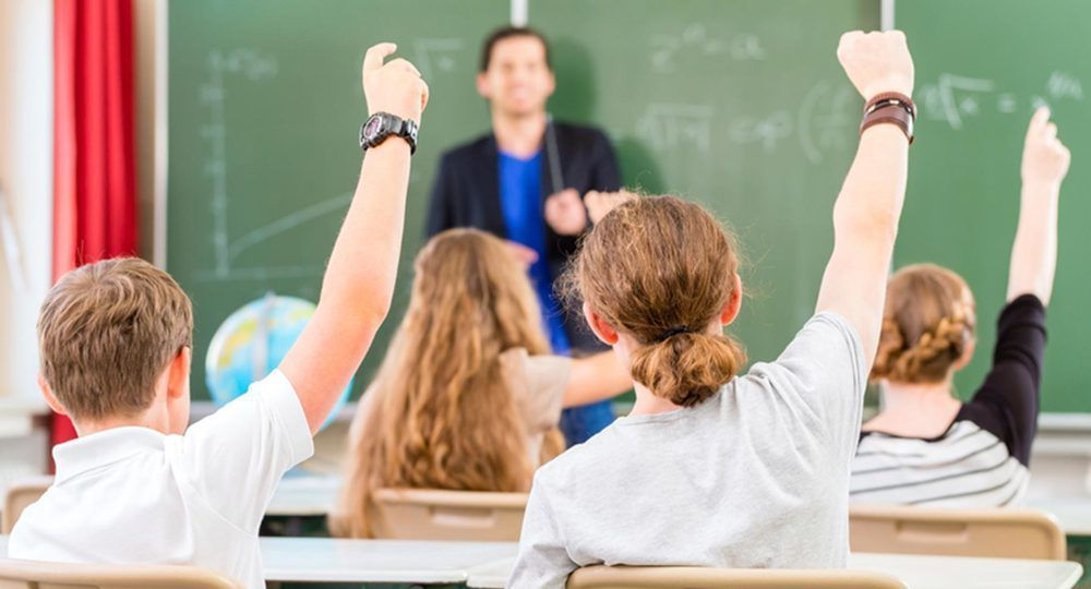 Numărul școlilor, profesorilor și elevilor este în scădere în Moldova.