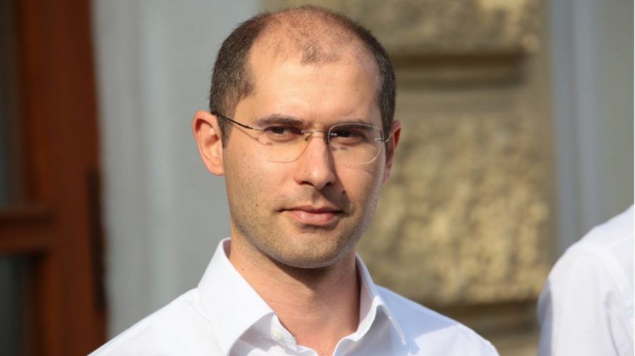 Эксперт в области энергетики Виктор Парликов.