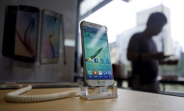 Samsung может запустить программу обмена старых смартфонов.