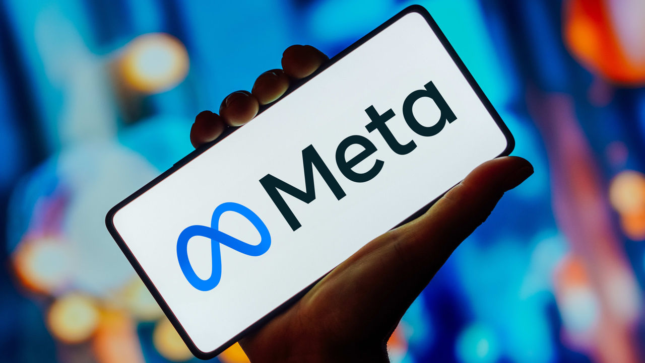 Meta вводит подписки на Instagram и Facebook без рекламы для пользователей в ЕС.
