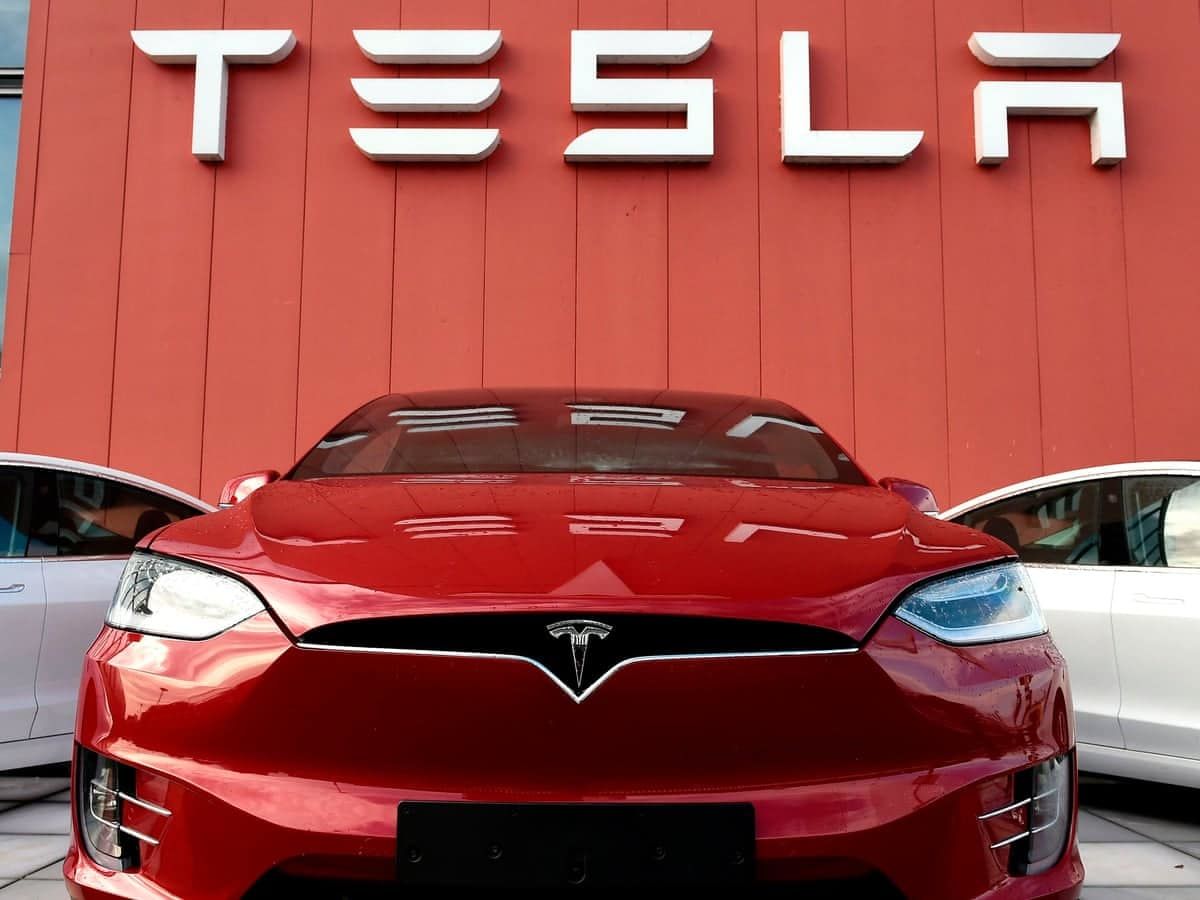 Владельцы Tesla нашли в автомобиле серьезную недоработку.