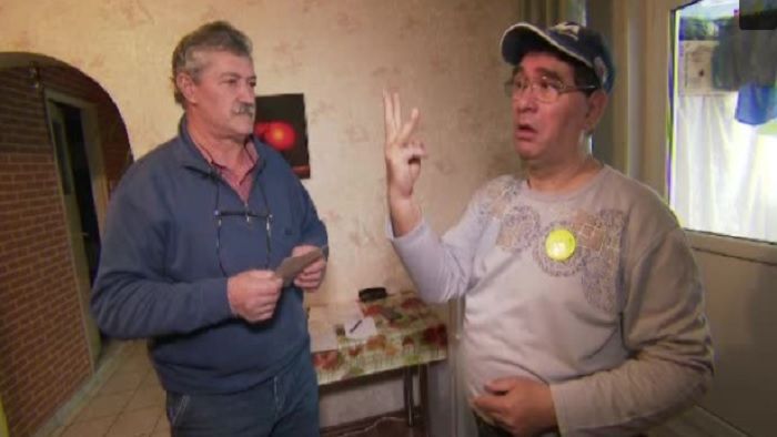 Bărbat surdo-mut, amendat de Jandarmerie pentru că a scandat lozinci