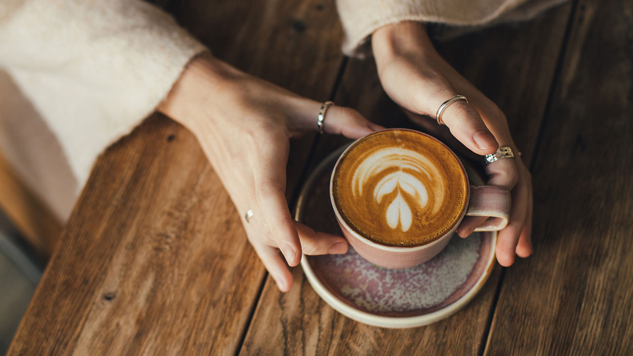 Исследование: 3-4 чашки кофе в день снижают риск цирроза и рака печени.