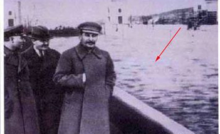 Din februarie 1935 până în martie 1939 a fost de asemenea, preşedinte al Comisiei Centrale de Control. 