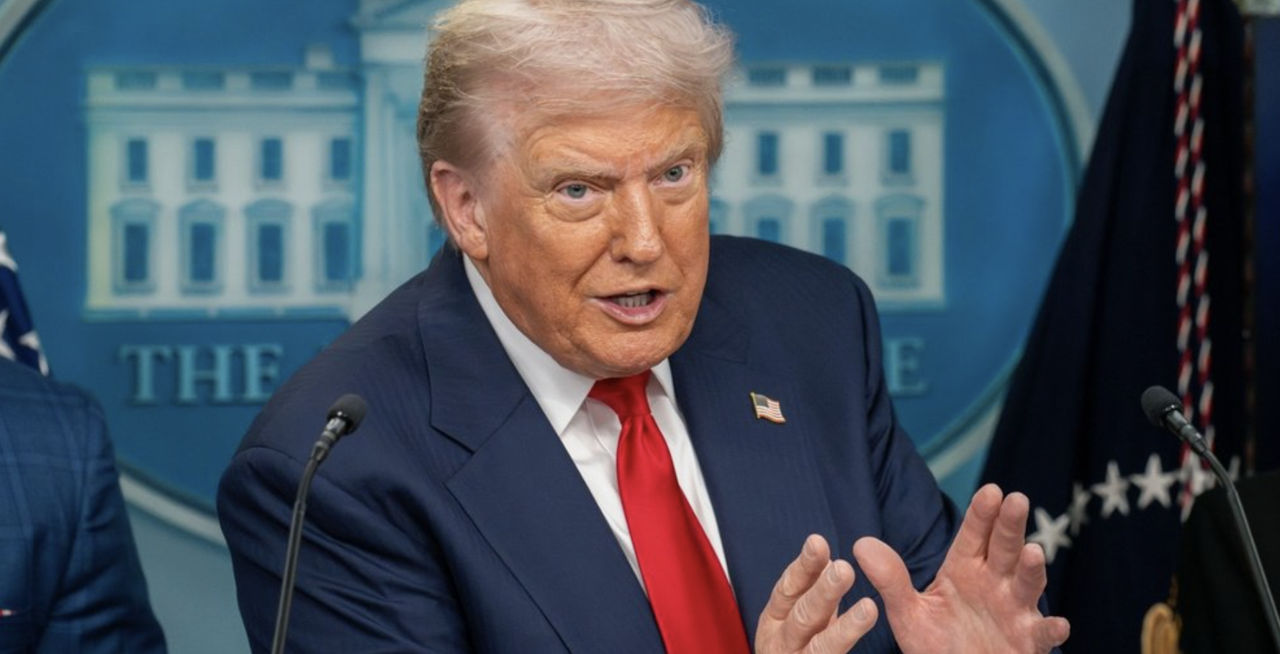 Трамп назвал Ормузский пролив территорией США.
