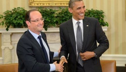 François Hollande i-a trimis miercuri dimineaţă o scrisoare de felicitare lui Barack Obama, pentru victoria acestuia în scrutinul prezidenţial.