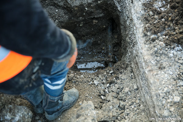 Peste 1.000 de avarieri la rețelele de apeduct timp de o lună