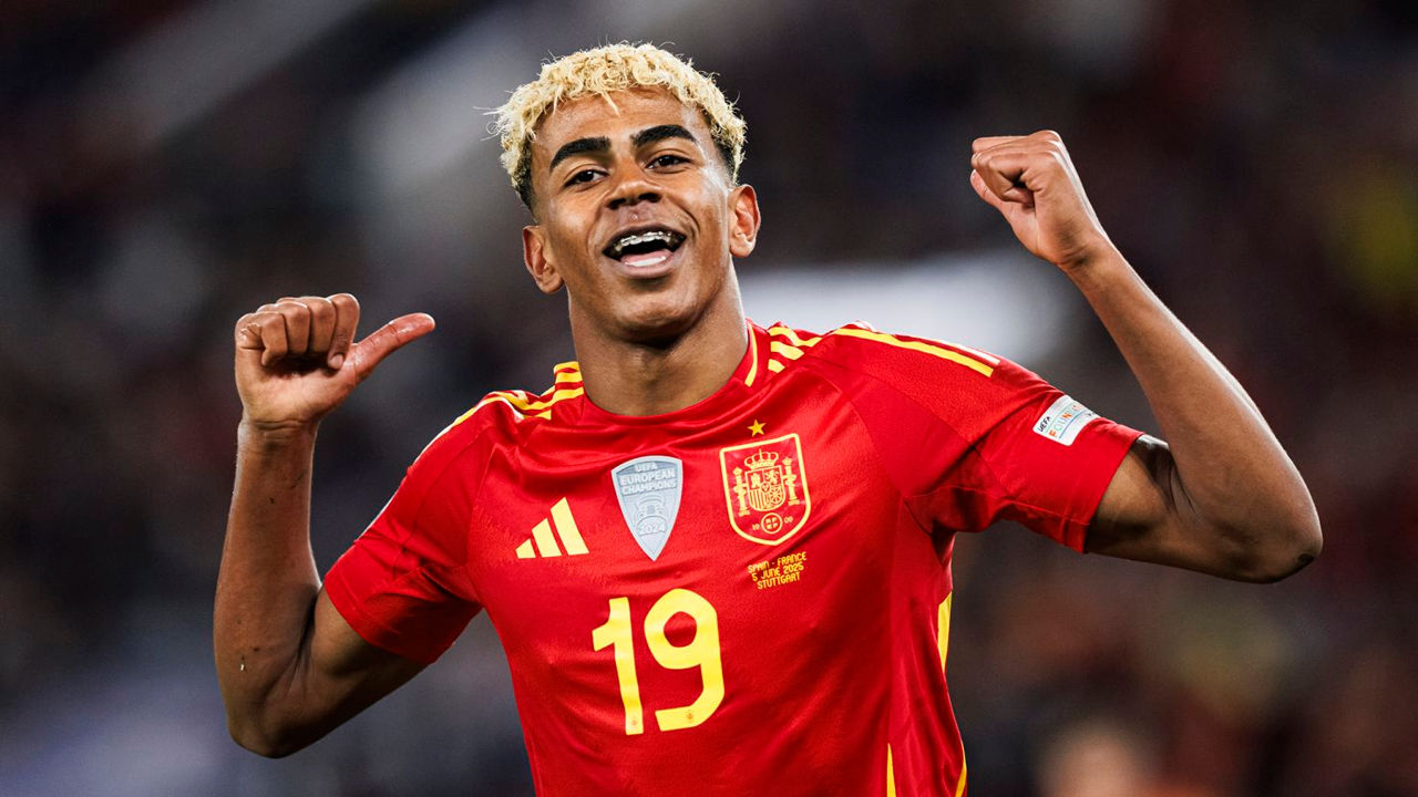 Yamal a devenit cel mai valoros fotbalist din lume, potrivit Transfermarkt.