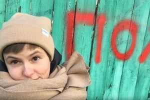 Киевские электронщики "Вагоновожатые" сняли новый клип на песню Эффект лестницы на найденный iPhone.