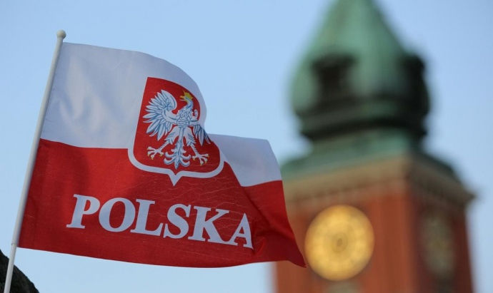 Polonia vrea să reducă durata timpului de muncă.
