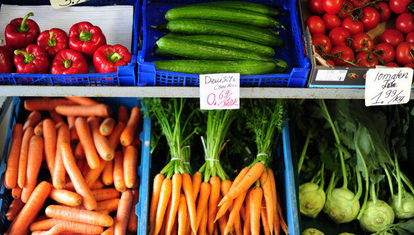 Растениеводческая продукция подешевела почти на 2%.