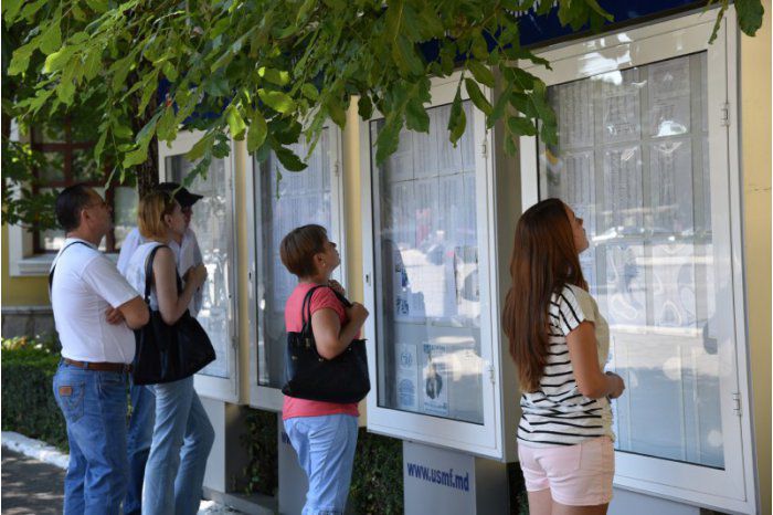 Промежуточные результаты зачисления вузы страны объявили сегодня.