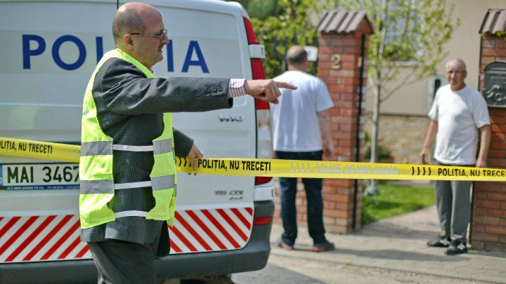 Suceava: Un bărbat și-a ucis soția și a adormit lângă cadavrul ei