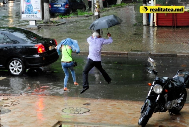 Pe tot parcursul săptămânii, presiunea atmosferică va fi normală, iar vineri presiunea va fi scăzută. Vântul va sufla cu o viteză de 2-7 m/s.
