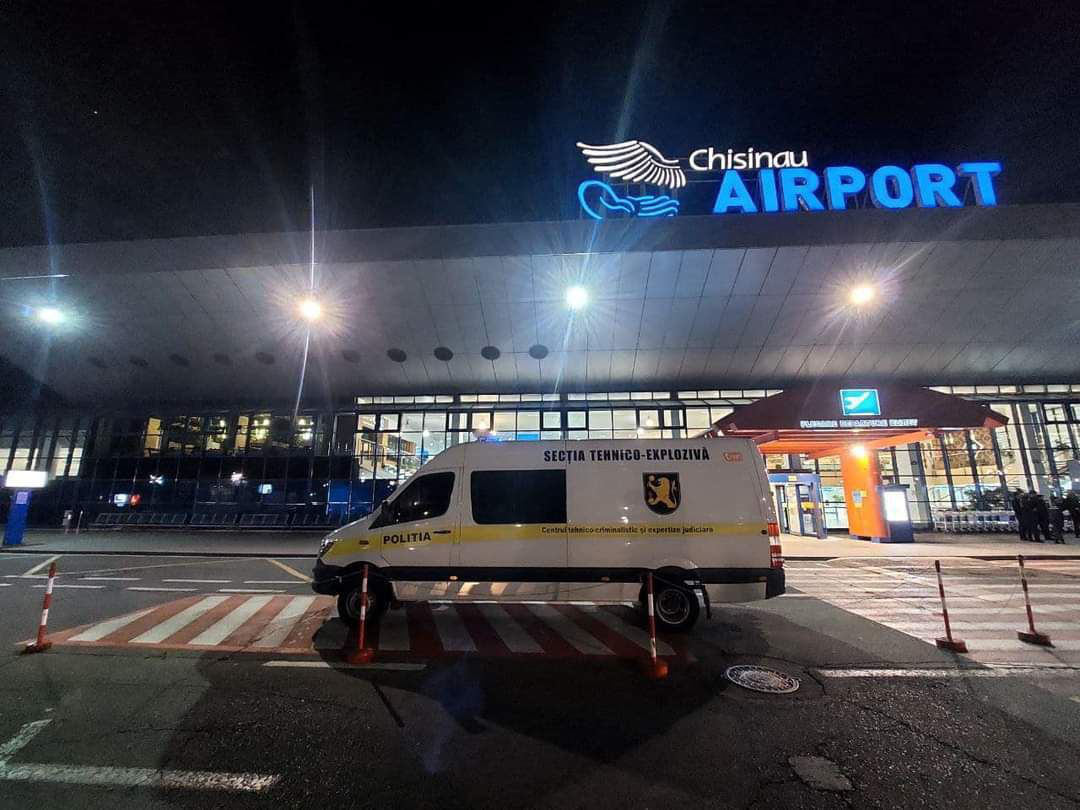 Аэропорт Кишинева вновь получил ложное сообщение о взрывном устройстве.