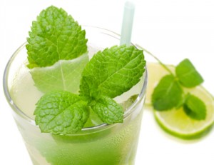 Vaporizează în încăpere ulei de levănţică noaptea şi de rozmarin ziua