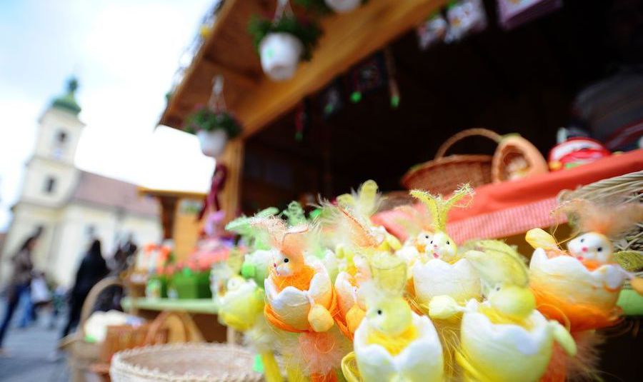 La iarmaroc vor fi comercializate produse alimentare specifice Sărbătorilor de Paşti.