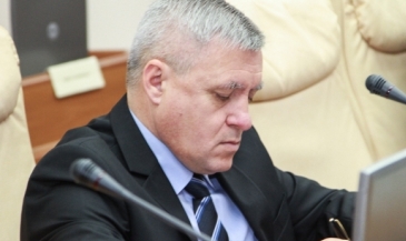 Ministrul liberal de la Mediu, Gheorghe Şalaru este acuzat de corupție.