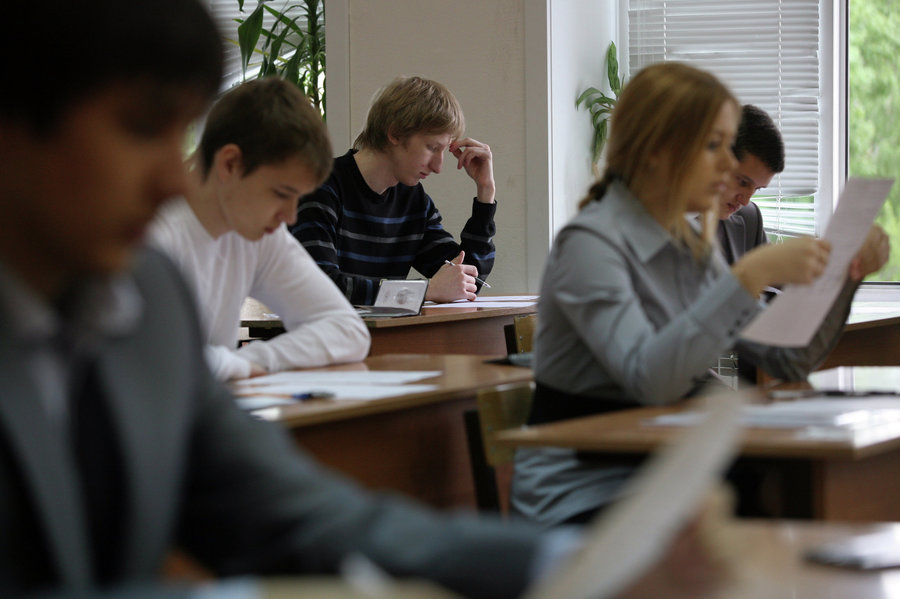 Большинство выпускников были разочарованы, увидев, что оценки никак не изменились.