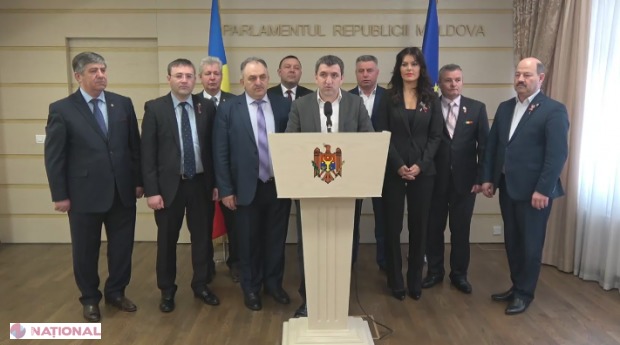 L-au criticat dur pe șeful statului Igor Dodon, despre care spune că ar fi agentul de influență a Federației Ruse, stat care a declanșat războiul de pe Nistru acum 25 de ani.