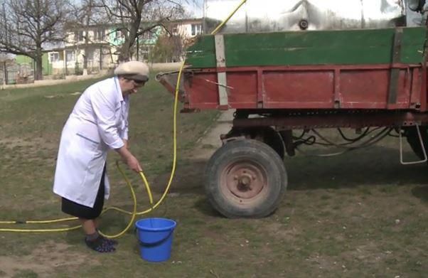 Жители села из Яловенского района жалуются на отсутствие питьевой воды.