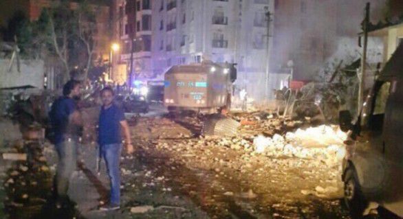 O vestă explozivă a fost găsită la locul atentatului comis în sud-vestul Turciei, au afirmat surse oficiale.