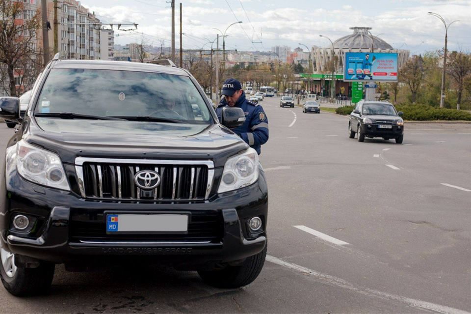 Anunț important pentru șoferi. Sunt luați la ochi de către polițiști. Foto: INP