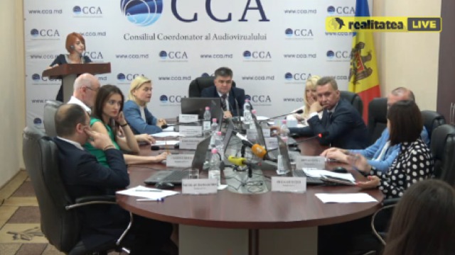 Вместе с тем, телеканал МВС и радиостанция Datina FM пощадили, так как их представители явились на заседание КСТР с объяснениями.