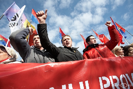 Рейтинг ПРКМ возрос с ноября 2012 на 8%, в то время как ЛДПМ потеряла почти 10% потенциальных избирателей.