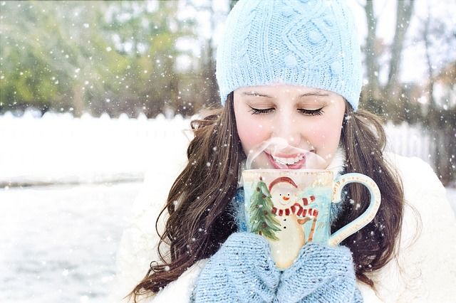 Iarna se întoarce: Meteorologii anunţă ninsori şi pe drum polei. Foto: pixabay.com