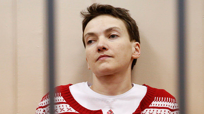 Алексей Столяров отправил украинской лётчице письмо за подписью Петра Порошенко.