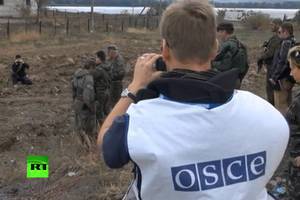 Представители властей США заявляют, что расследование должны проводить украинские власти и международные специалисты.